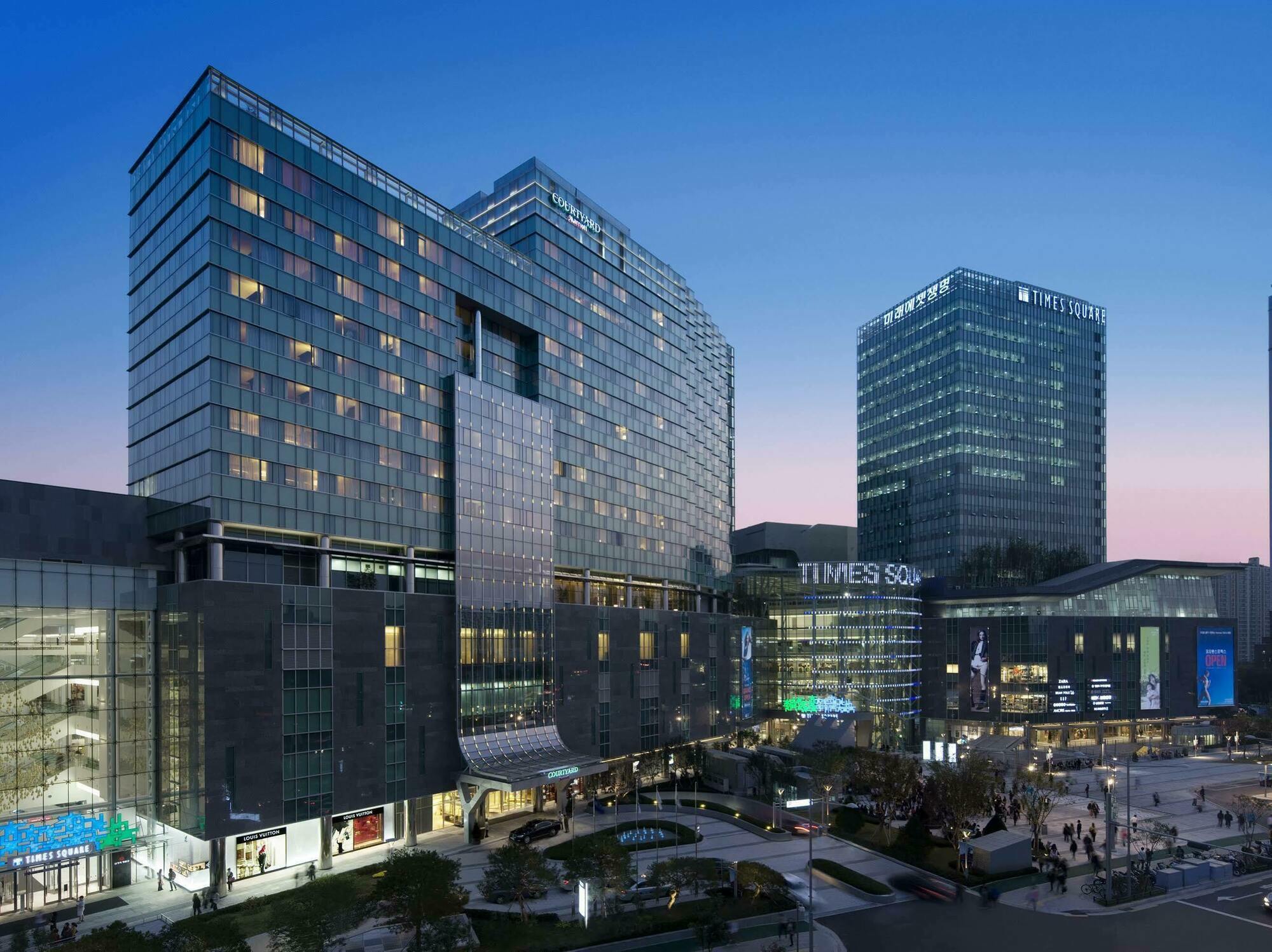 คอร์ตยาร์ด โซล ไทม์สแควร์ Hotel ภายนอก รูปภาพ